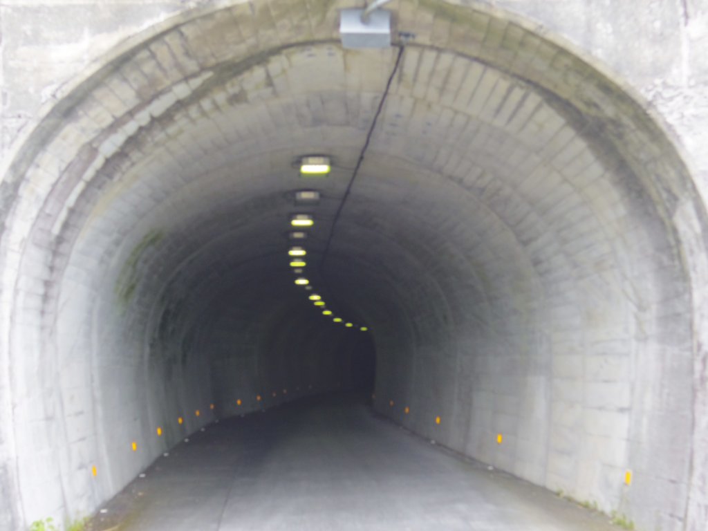平成流し坂トンネル2